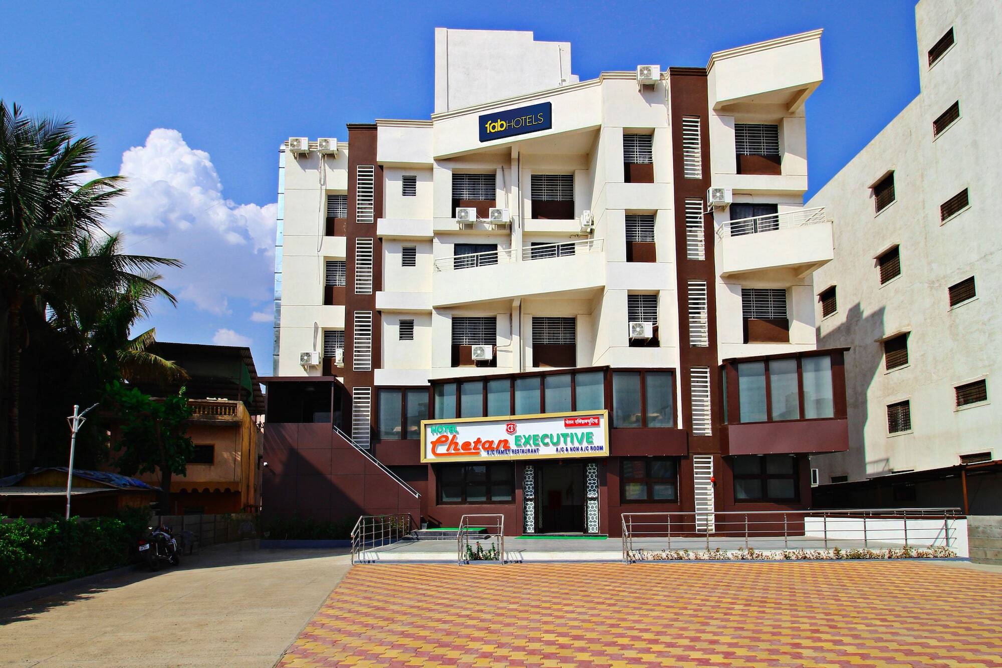 Phursungi Fabhotel Chetan Executive Hadapsar מראה חיצוני תמונה